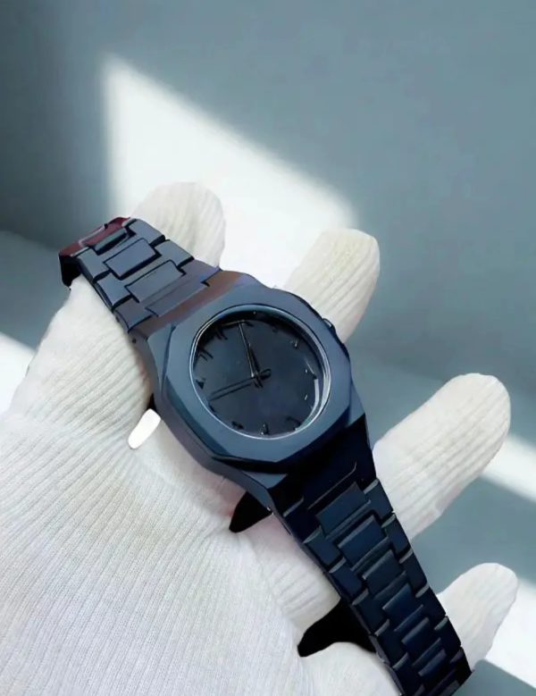 Full BLACK AURA Quartz Watch